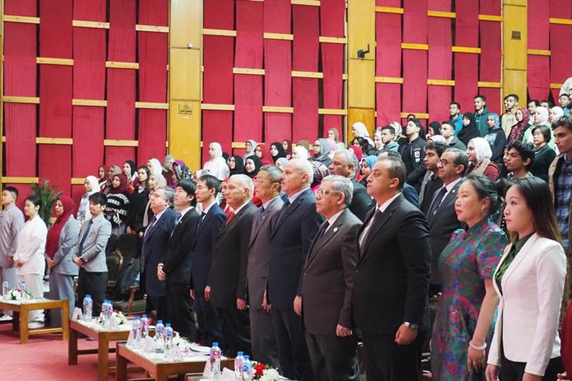 国歌起立照片2